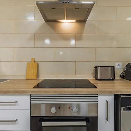 Apartamento Stylish 2br Retreat In By Lovelystay Lisboa