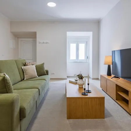 Stylish 2br Retreat In By Lovelystay Apartment Lisbon